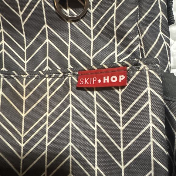 Skip Hop Duo Double Signature Diaper Bag Messenger Tote Gray Chevron 16x15x3.5" - Picture 3 of 8
